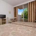 Hotel Garbi